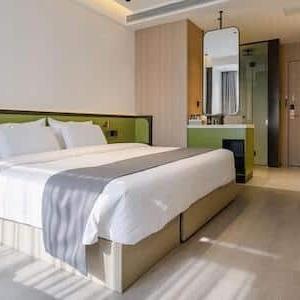 hotels, Vegas hotel deals, cheap hotels near me under $50, budget hotels under $100, cheap hotels